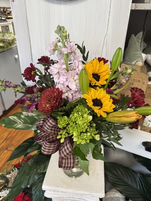 Sweet and Simple Bouquet from Wren's Florist in Bellefontaine, Ohio