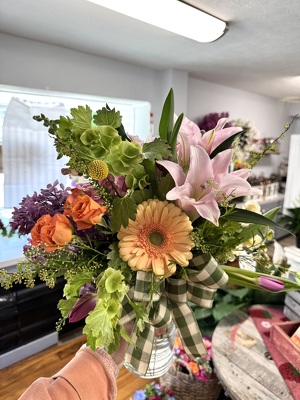 Calming Colors Bouquet from Wren's Florist in Bellefontaine, Ohio