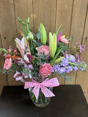 Sweet Love from Wren's Florist in Bellefontaine, Ohio