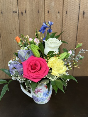 Flower Mug from Wren's Florist in Bellefontaine, Ohio