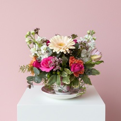 Tea With Mom Bouquet from Wren's Florist in Bellefontaine, Ohio