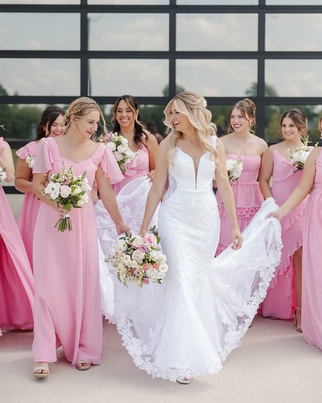 Wedding Flowers from Wren's Florist 35